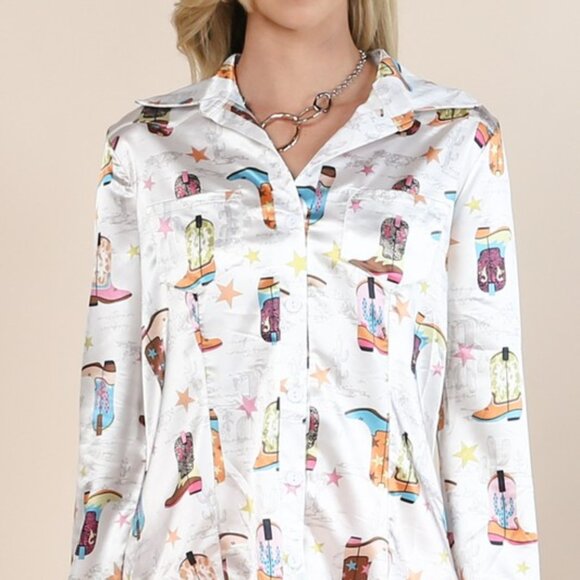 Boot Scootin’ Chic: Silk Button-Down for Country Nights - Picture 1 of 2